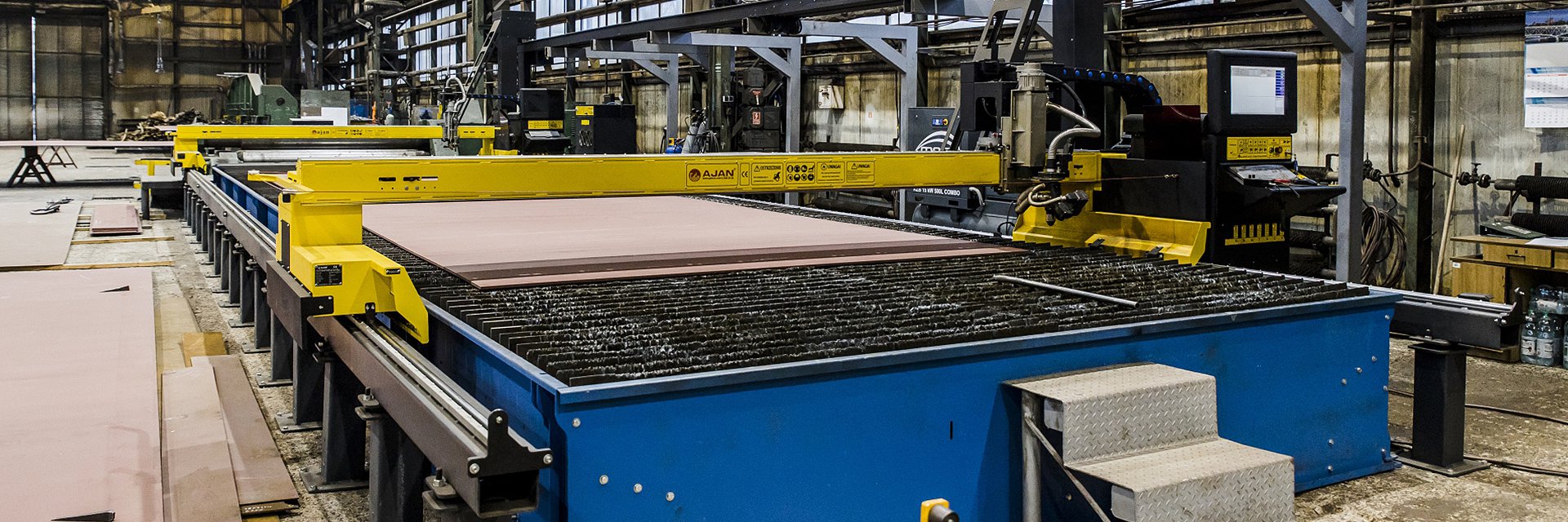 Die Herstellung von Industriebauten und -anlagen in der Abteilung Werkstattfertigung ist ein sehr wichtiger Teil der Unternehmenstätigkeit.