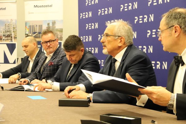 Mostostal Płock with a strategic contract with PERN