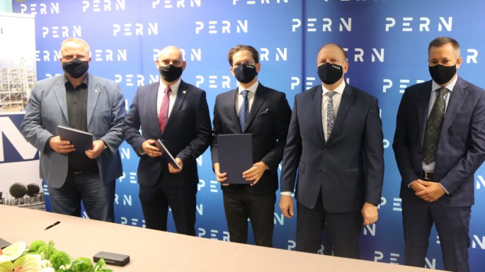 Konsorcjum Mostostalu Płock i Mostostalu Warszawa wybuduje dla PERN siedem zbiorników na paliwa